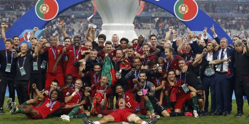 Vô Địch Châu Âu 25 Bức tranh toàn cảnh giải Vô địch Châu Âu