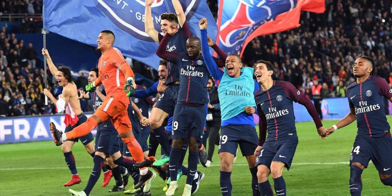 PHÁP 25 Bước tiến lịch sử qua các thời kỳ